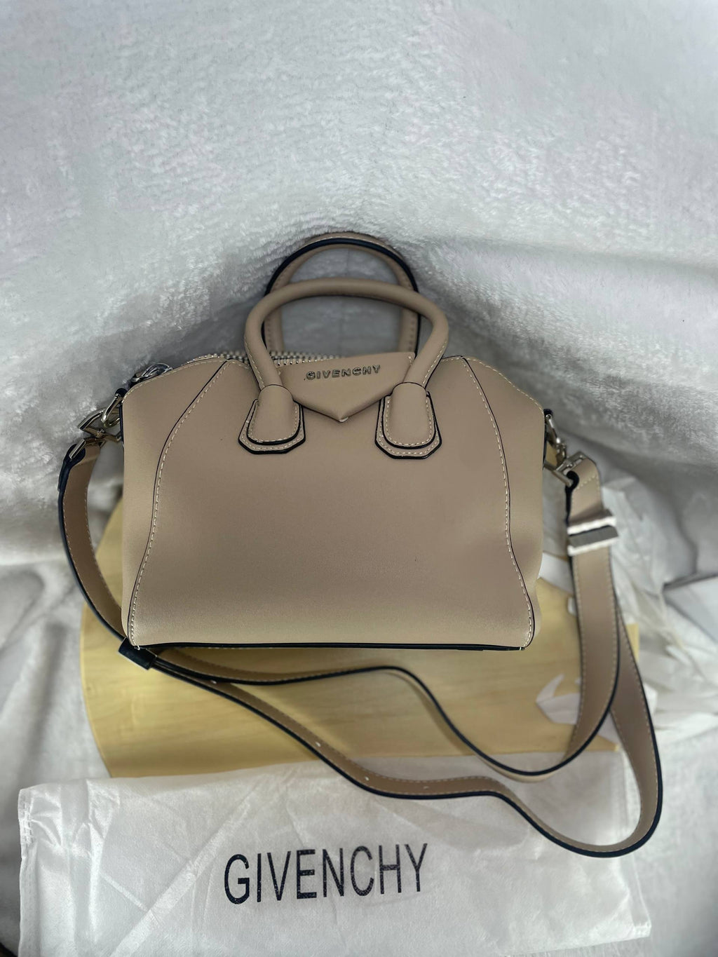 Sac GIVENCHY