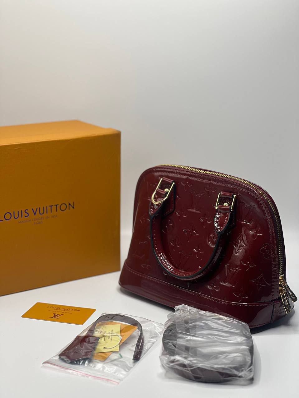 Alma Lv bag