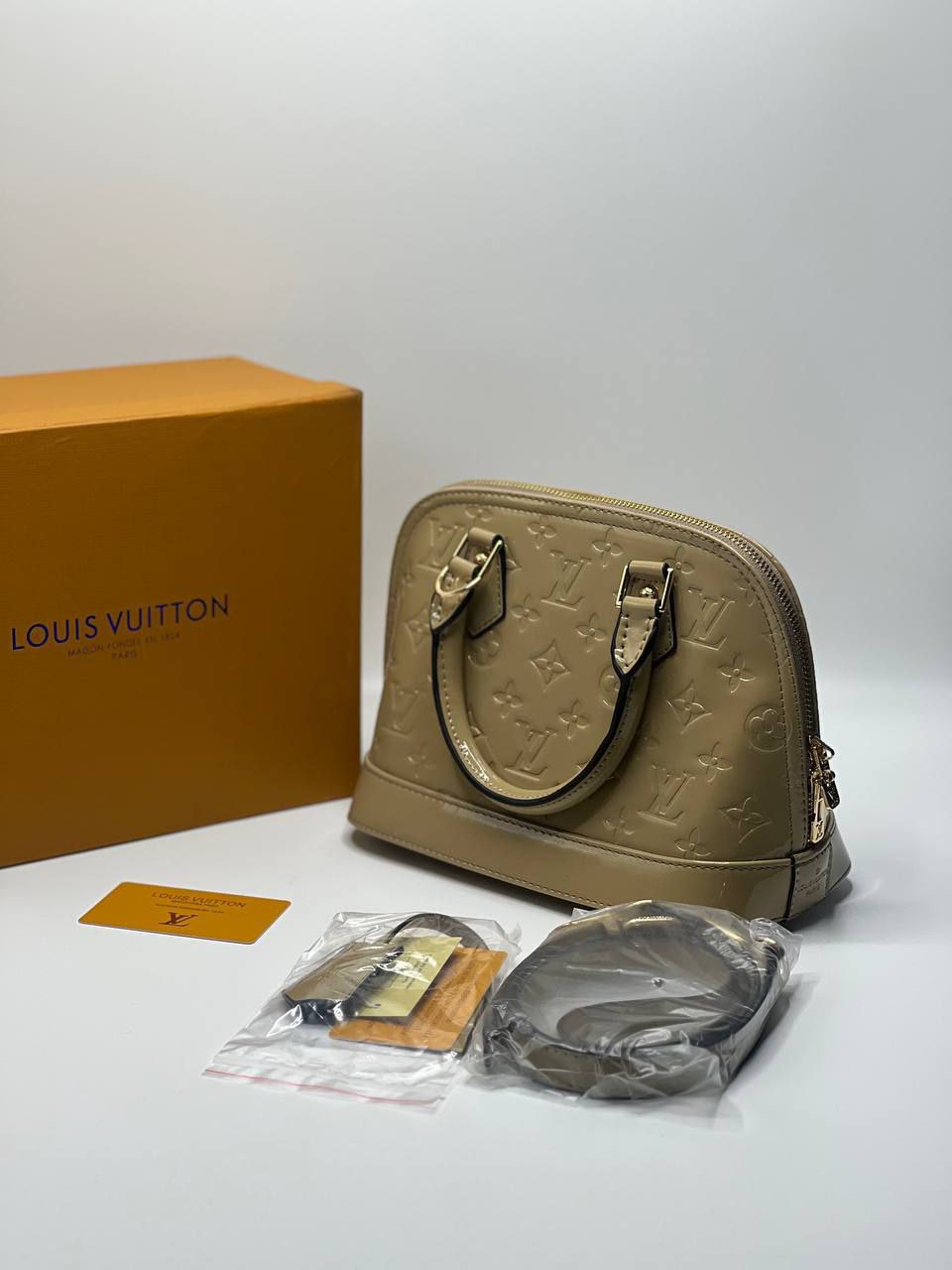 Alma Lv bag