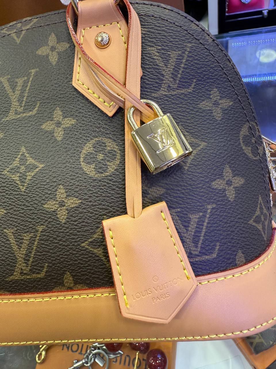 Alma Lv bag
