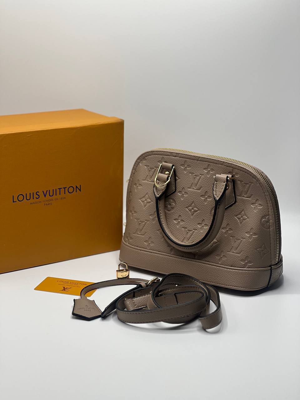 Alma Lv bag