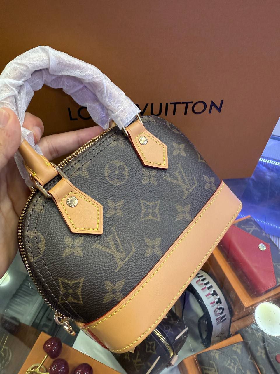 Alma Lv bag
